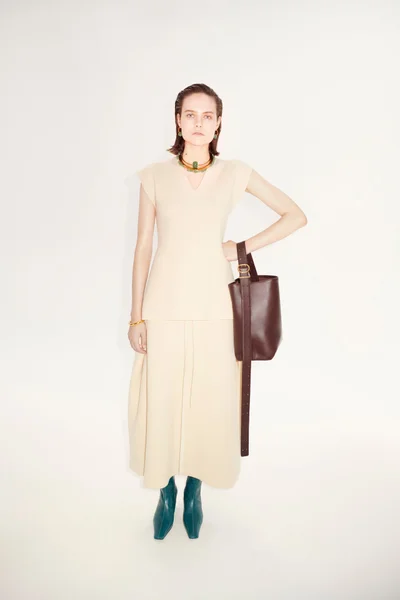 Look 18